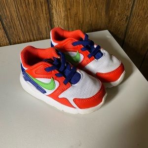 Nike toddler shoes